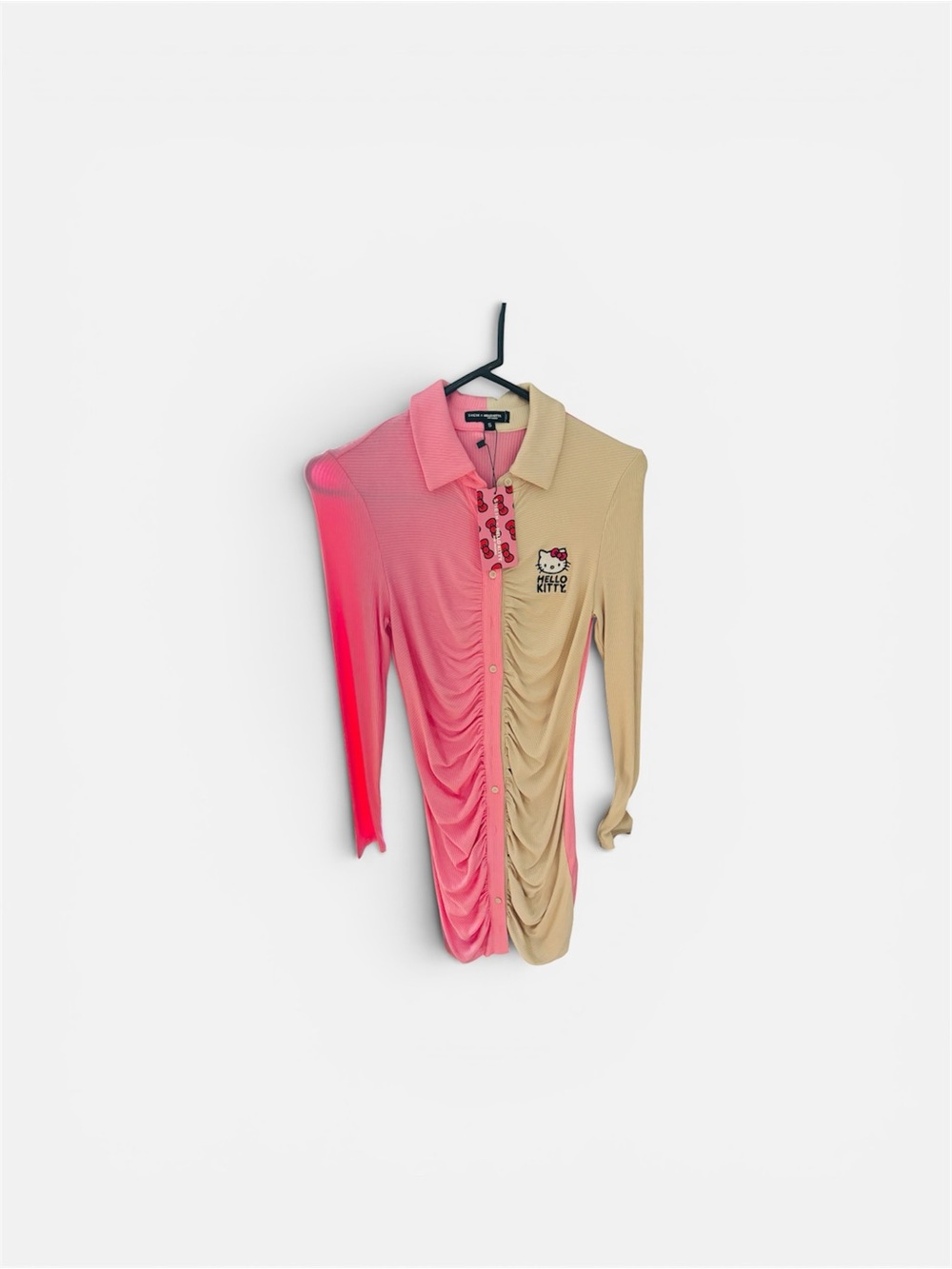Hello Kitty Pink & Tan Ruched Button-Up Shirt